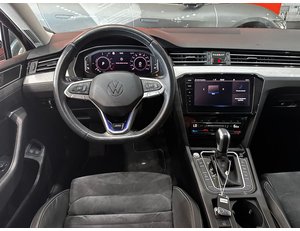 
										VOLKSWAGEN PASSAT VARIANT GTE 1.4 TSI E-POWER 115KW + 85KW full									