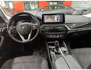 
										BMW SERIE 5 530E TOURING full									