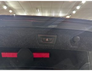
										BMW SERIE 5 530E full									