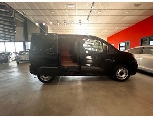 
										CITROEN BERLINGO 1.5BLUEHDI 130CV CLUB M EAT8 full									