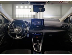 
										TOYOTA YARIS 1.5 120H BUSINESS PLUS full									