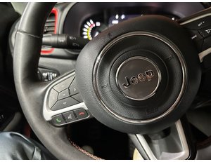 
										JEEP RENEGADE TRAILHAWK 1.3 PHEV 177KW (240CV) AT AWD full									