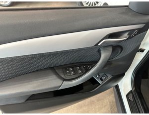 
										BMW X1 XDRIVE25E full									