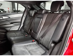 
										MITSUBISHI ECLIPSE CROSS 2.4 PHEV KAITEKI AUTO 4WD full									