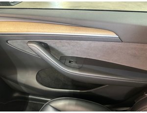 
										TESLA MODEL Y TRACCION TRASERA RWD full									