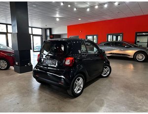 
										SMART FORTWO 60KW(81CV) EQ COUPE full									