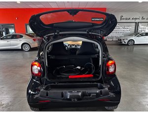 
										SMART FORTWO 60KW(81CV) EQ COUPE full									