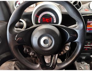 
										SMART FORTWO 60KW(81CV) EQ COUPE full									