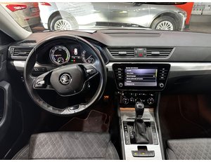 
										SKODA SUPERB COMBI STYLE 1.4 TSI IV P-HEV DSG full									