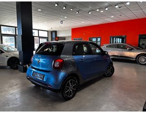 
										SMART FORFOUR 60KW(81CV) EQ full									