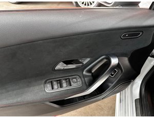 
										MERCEDES BENZ CLASE A MERCEDES A 250 E full									