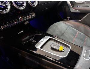 
										MERCEDES BENZ CLASE A MERCEDES A 250 E full									
