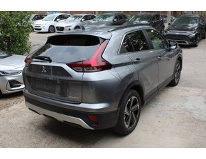 
										MITSUBISHI ECLIPSE CROSS 2.4 PHEV KAITEKI AUTO 4WD full									