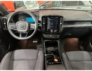 
										VOLVO XC40 RECHARGE ELECTRICO CORE AUTO full									