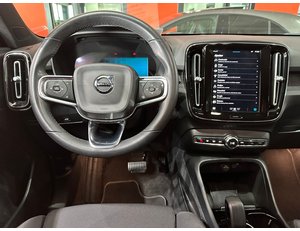 
										VOLVO XC40 RECHARGE ELECTRICO CORE AUTO full									