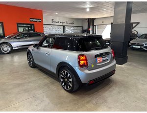 
										MINI MINI COOPER SE full									