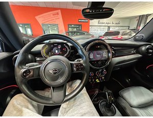 
										MINI MINI COOPER SE full									