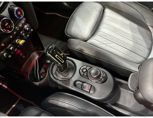 
										MINI MINI COOPER SE full									