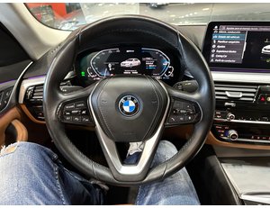
										BMW SERIE 5 530IA full									