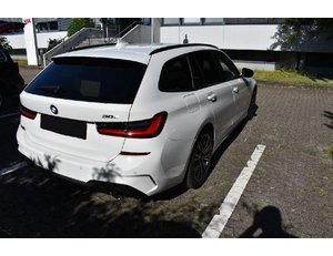 
										BMW SERIE 3 330E XDRIVE TOURING full									