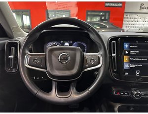 
										VOLVO XC40 1.5 T4 TWIN RECHARGE INSCRIPTION AUTO full									