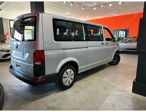 
										VOLKSWAGEN TRANSPORTER 2.0TDI 110CV COMBI L2 full									