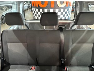 
										VOLKSWAGEN TRANSPORTER 2.0TDI 110CV COMBI L2 full									