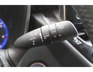 
										TOYOTA COROLLA 1.8 125H ACTIVE TECH E-CVT full									