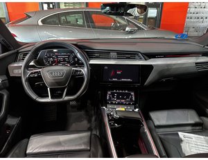 
										AUDI E-TRON ADVANCED 55 QUATTRO full									