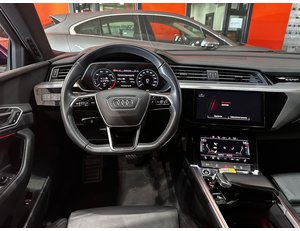 
										AUDI E-TRON ADVANCED 55 QUATTRO full									