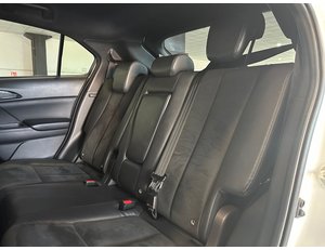 
										MITSUBISHI ECLIPSE CROSS 2.4 PHEV KAITEKI AUTO 4WD full									