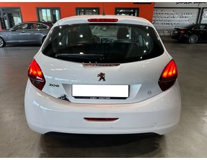 
										PEUGEOT 208 5P SIGNATURE 1.2L PURETECH 60KW (82CV) full									