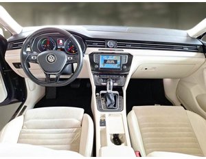 
										VOLKSWAGEN PASSAT VARIANT GTE 1.4 TSI 218CV DSG full									