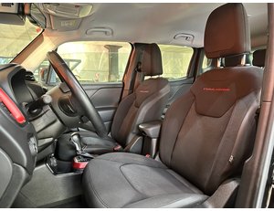 
										JEEP RENEGADE TRAILHAWK 1.3 PHEV 177KW (240CV) AT AWD full									