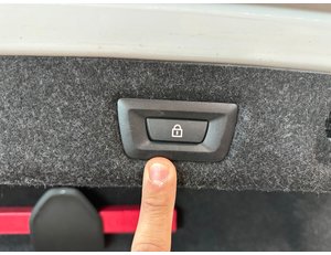 
										BMW SERIE 5 530E full									