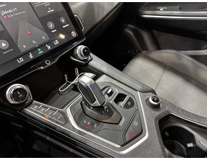 
										LYNK & CO 01 1.5 PHEV 3.3KW full									