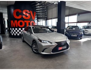 
										LEXUS ES 2.5 300H LUXURY full									