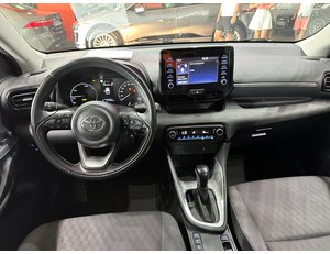 
										TOYOTA YARIS 1.5 120H BUSINESS PLUS full									
