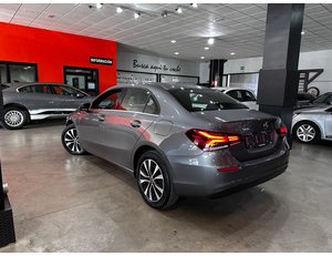 
										MERCEDES BENZ CLASE A MERCEDES SEDAN A 250 E full									