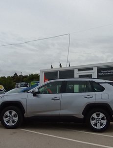
										TOYOTA RAV4 2.5L 220H BUSINESS full									