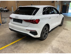 
										AUDI A3 SPORTBACK BLACK 45 TFSI E COMP S TRONIC full									