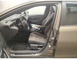 
										TOYOTA COROLLA 2.0 180H TREK E-CVT TOURING SPORT full									