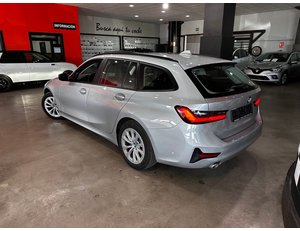 
										BMW SERIE 3 318D TOURING full									