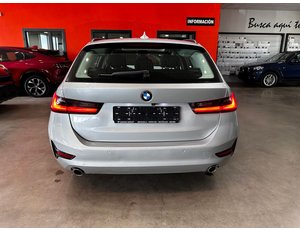 
										BMW SERIE 3 318D TOURING full									