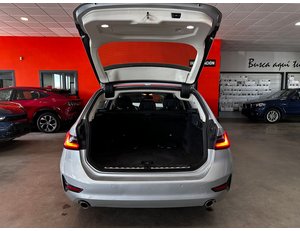 
										BMW SERIE 3 318D TOURING full									