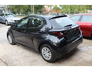 
										TOYOTA YARIS 1.5 120H ACTIVE PLUS ES EL MODELO MAZDA21.5CVT 116CV CENTRELINE full									
