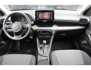 
										TOYOTA YARIS 1.5 120H ACTIVE PLUS ES EL MODELO MAZDA21.5CVT 116CV CENTRELINE full									