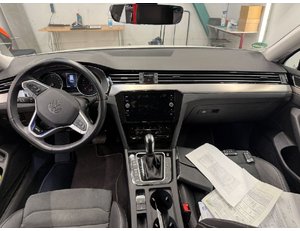 
										VOLKSWAGEN PASSAT VARIANT GTE 1.4 TSI E-POWER 115KW + 85KW full									