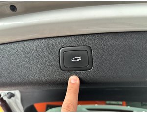 
										MG EHS 1.5T-GDI PHEV LUXURY full									