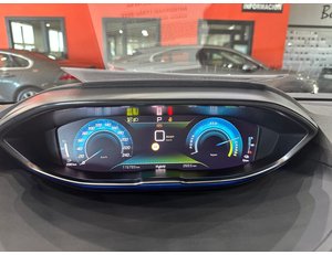 
										PEUGEOT 3008 HYBRID 225 E-EAT8 ALLURE full									